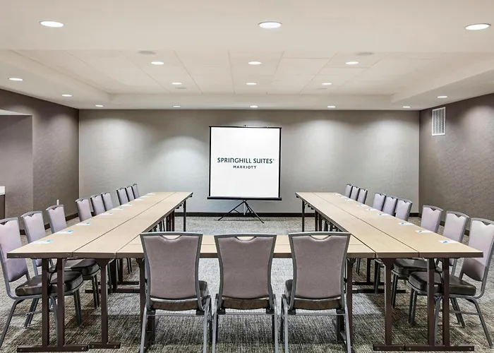 Springhill Suites By Marriott Milwaukee Downtown