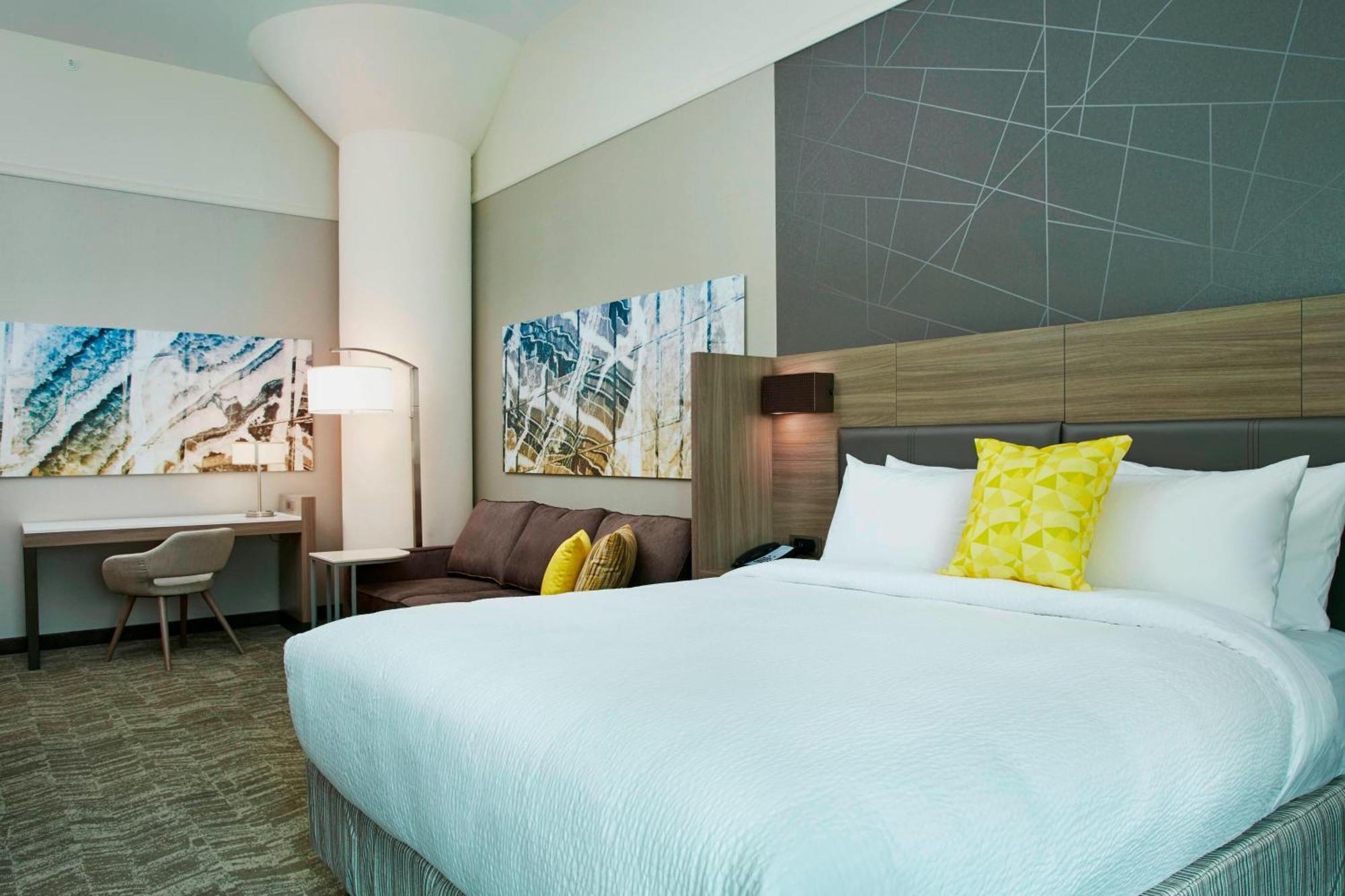 Hotel Springhill By Marriott Downtown 3*