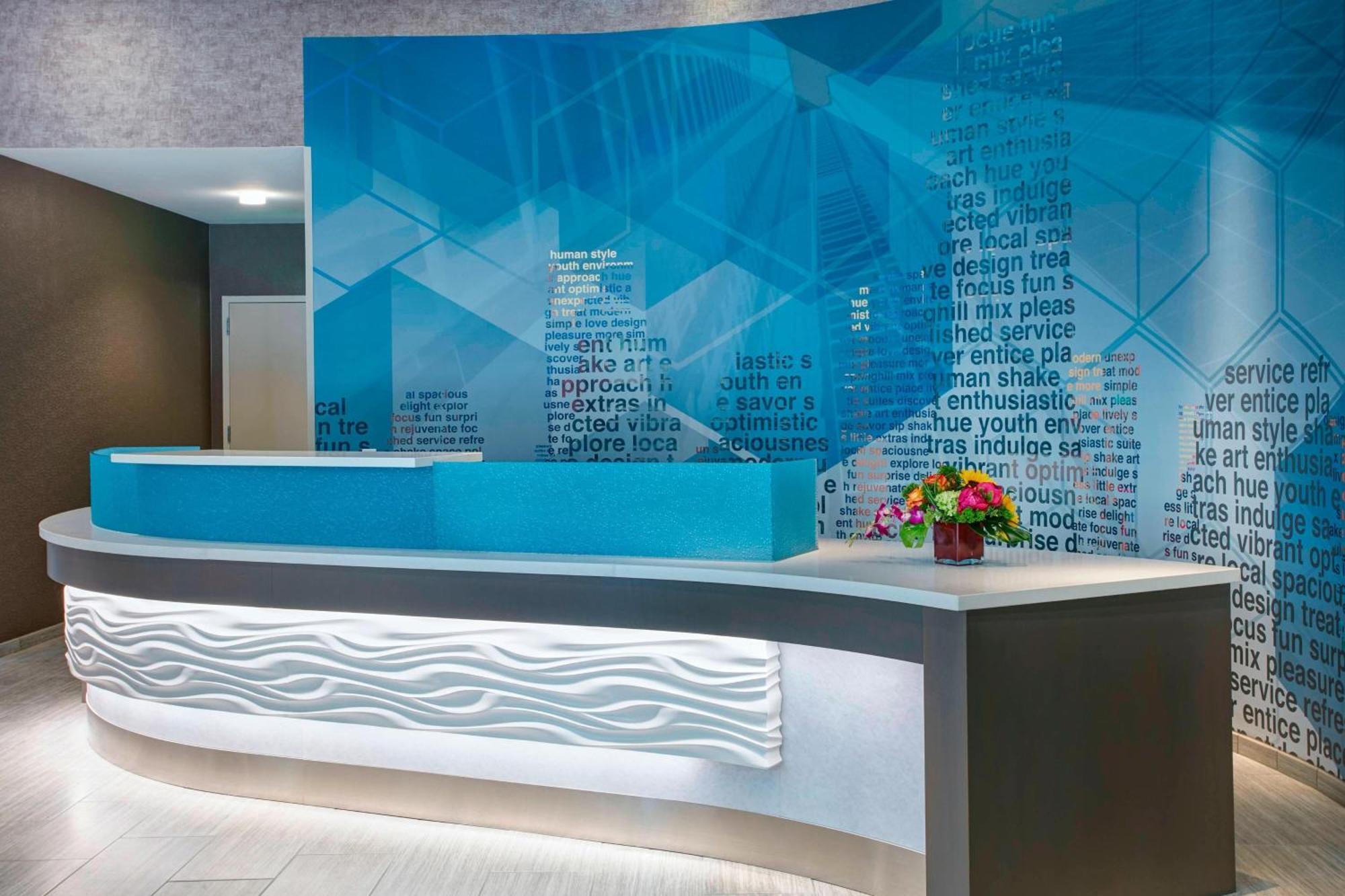 Hotel Springhill By Marriott Downtown 3*