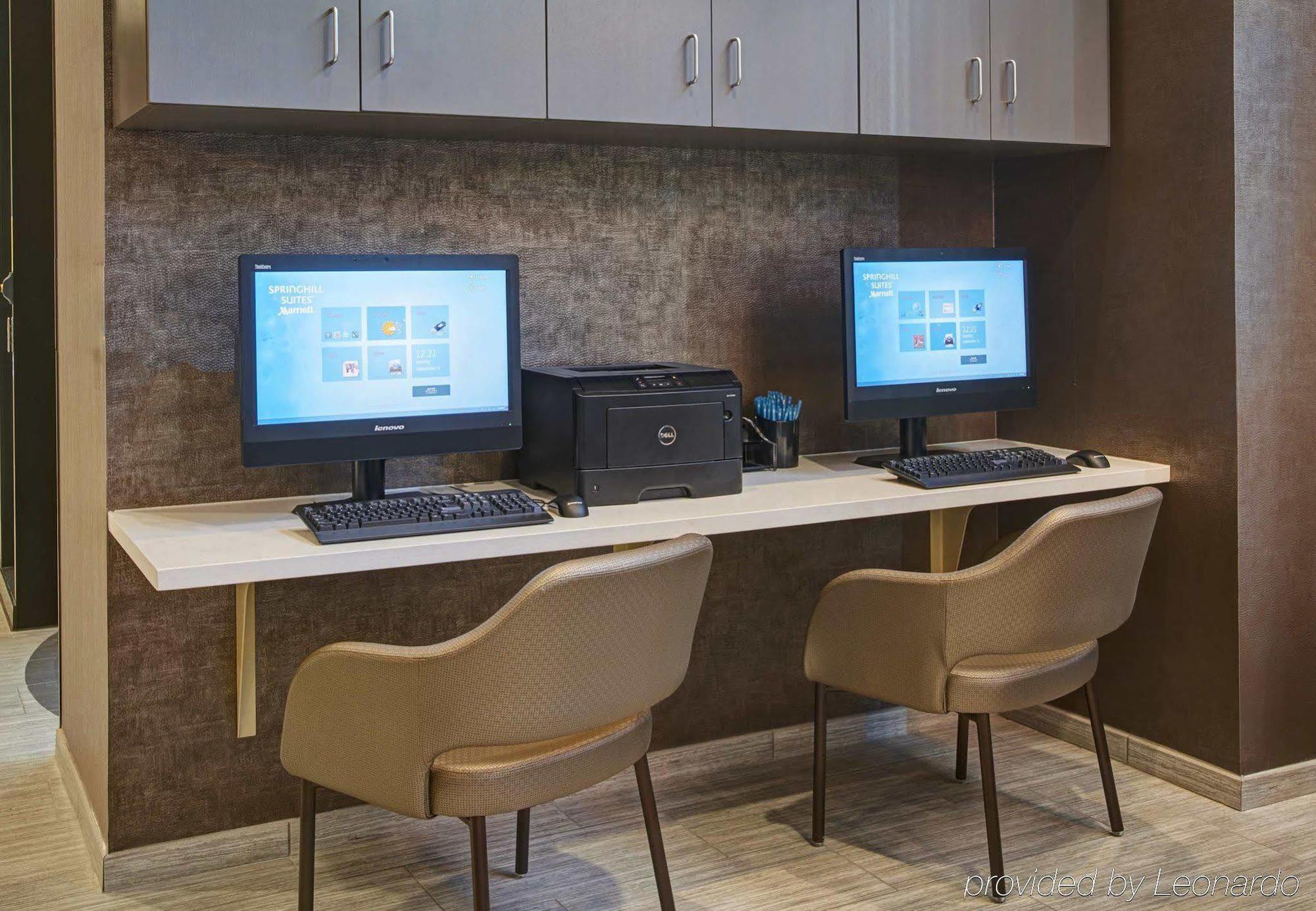 Springhill By Marriott Downtown Hotel 3*