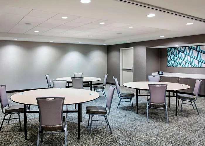 Springhill Suites By Marriott Milwaukee Downtown